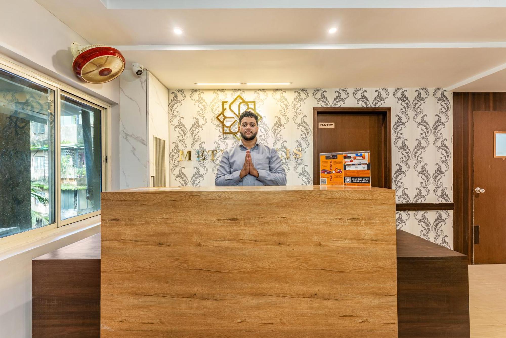 Metropolis Business Hotel Панаджі Екстер'єр фото